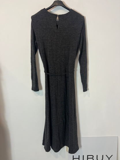 ZARA. Vestido midi punto gris. T M