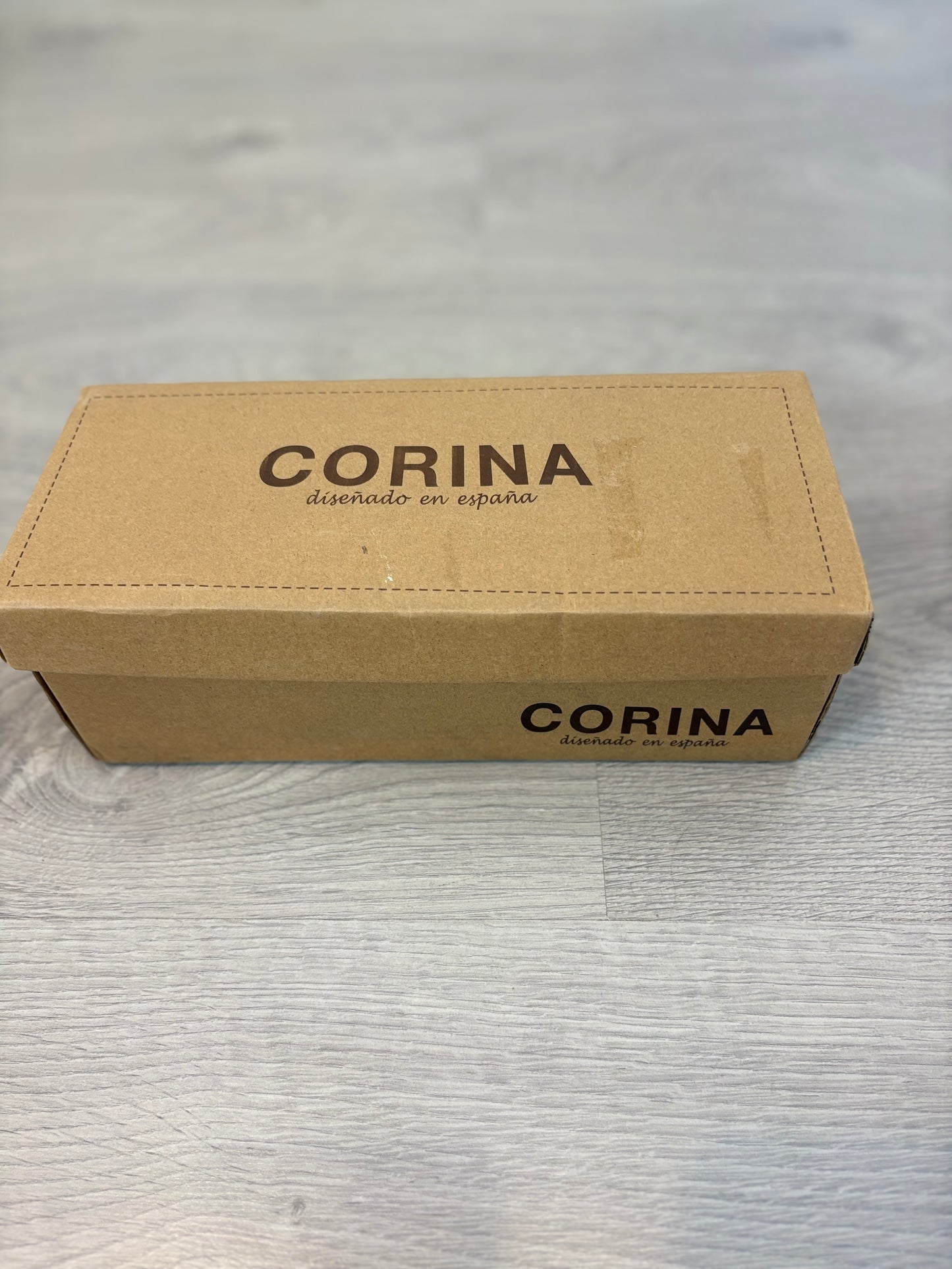 CORINA. Sandalia plana rosa purpurina. T 40