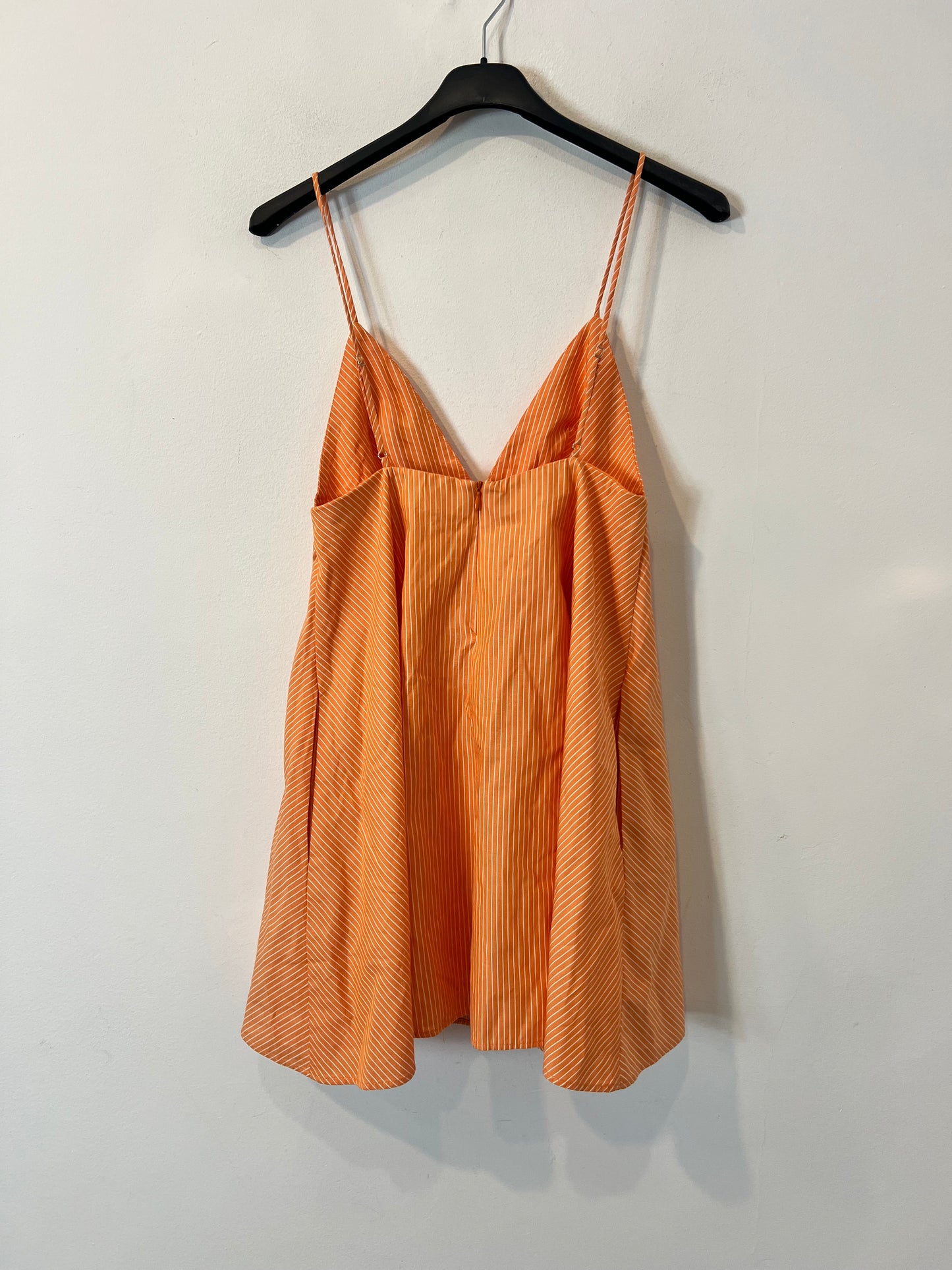 ZARA. Vestido corto naranja rayas