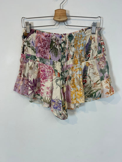 ZARA. Flowy floral trousers Ts