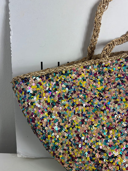 ZARA. Cesta mimbre lentejuelas colores