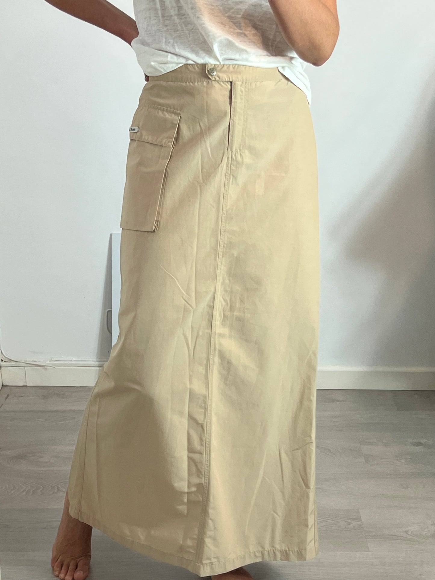 ARMANI JEANS. Falda larga beige T.42(38)