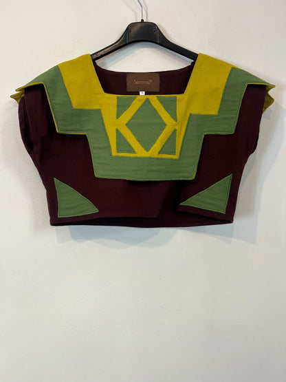 IQ COLLECTION. Total look top y falda T.s