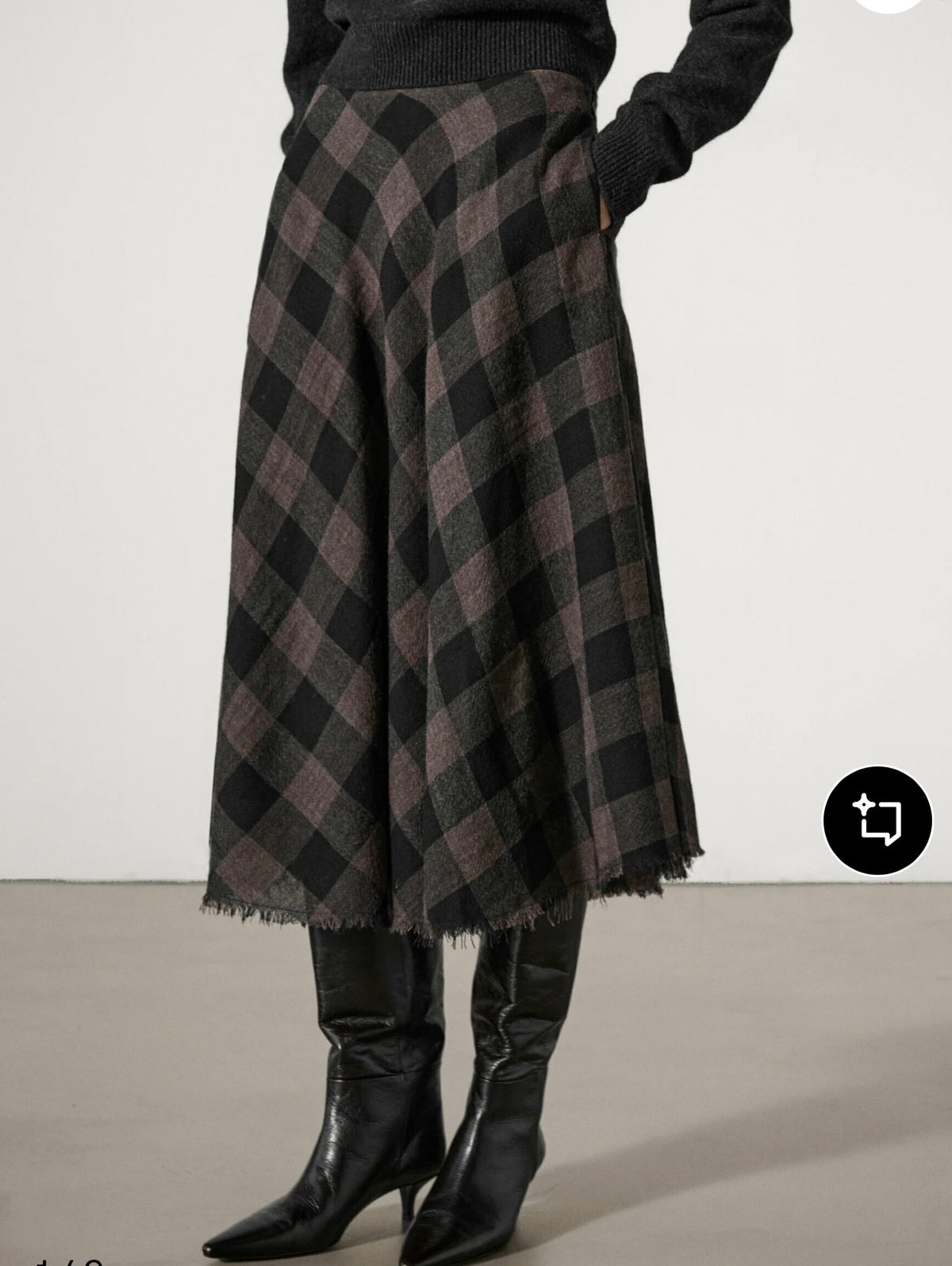 MASSIMO DUTTI. Falda asimétrica cuadros con lana