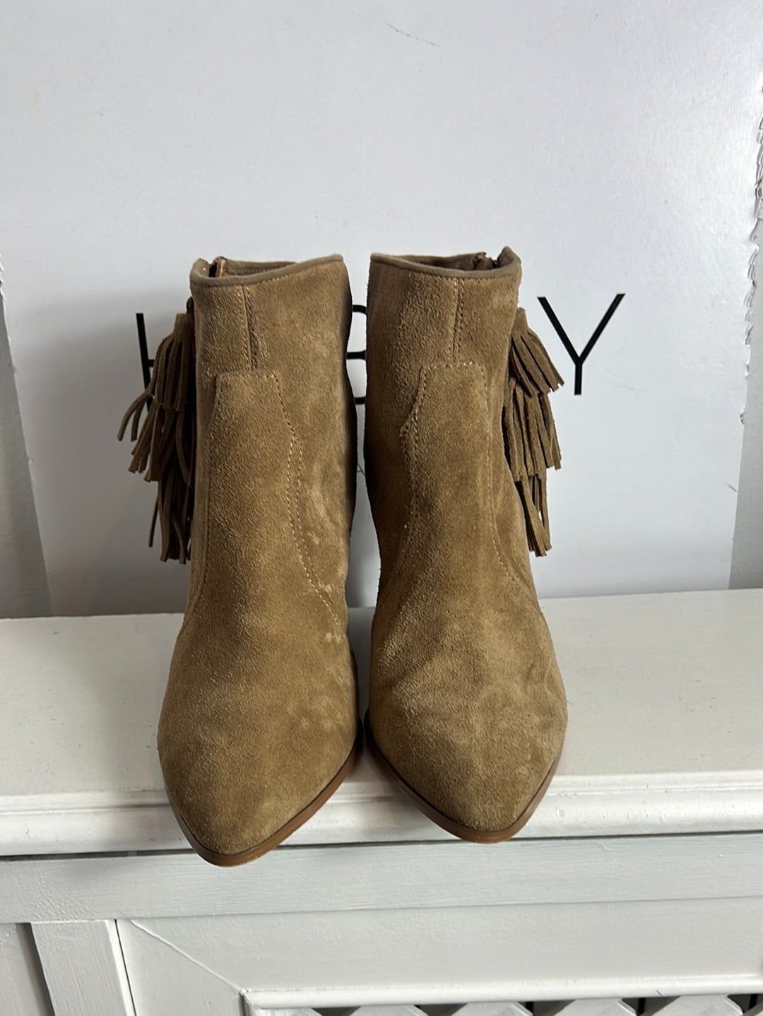 NINE WEST. Camel leather ankle boots, size 40