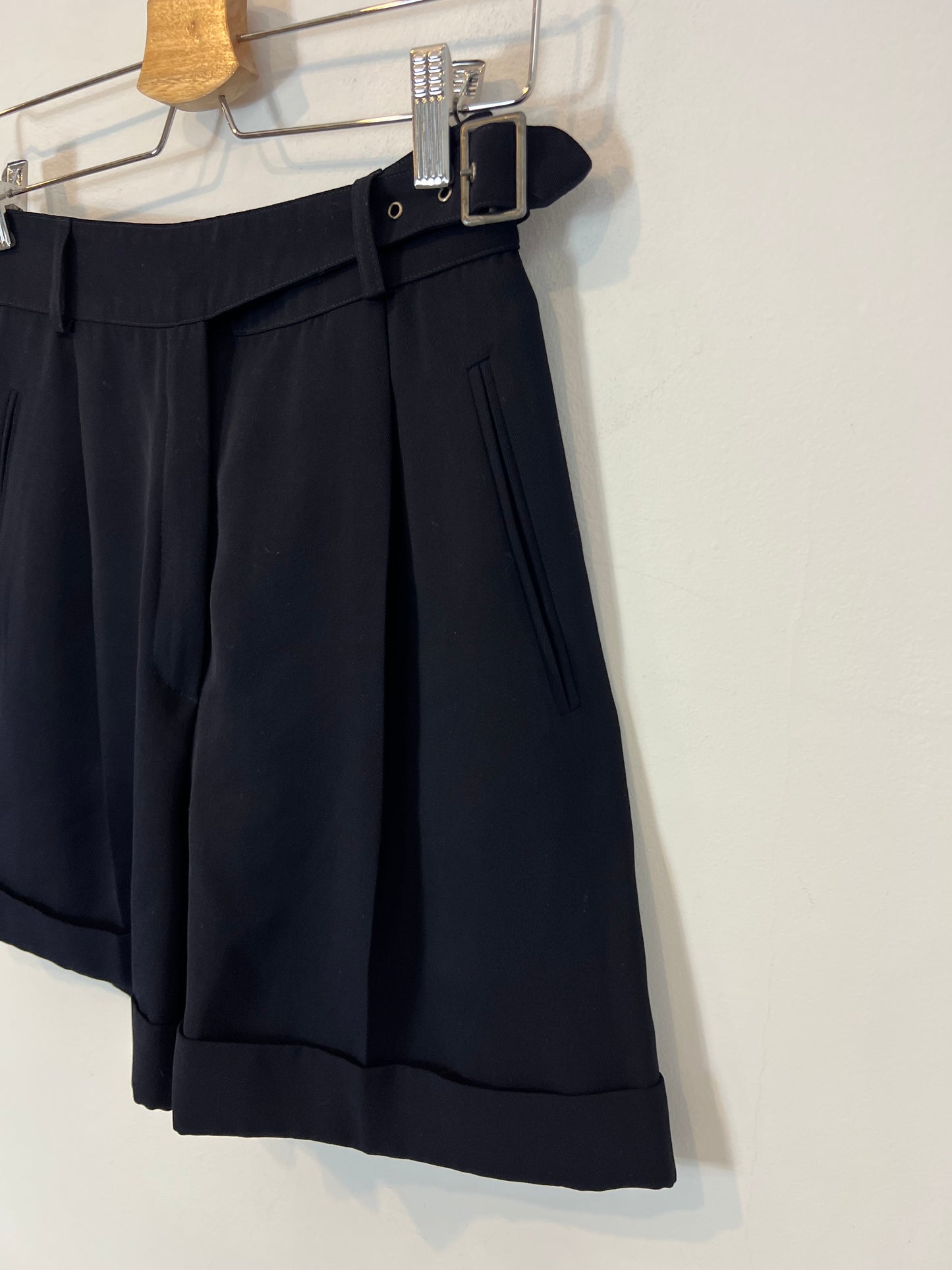 SPORTMAX. Bermuda azul pinzas. T 36