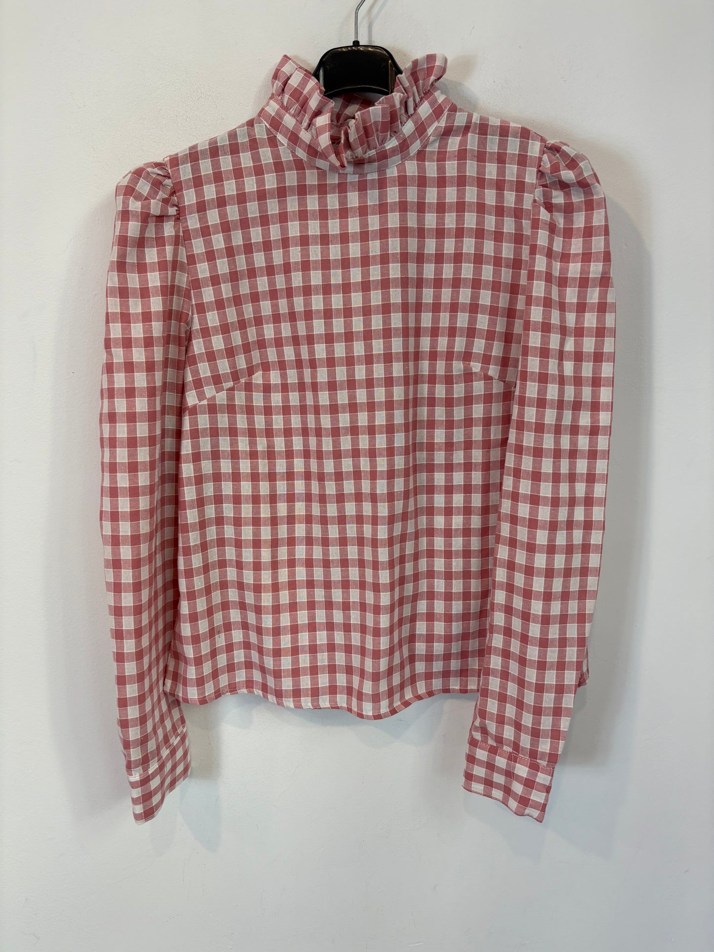 OTHERS. Pink plaid blouse with ruffle. TS