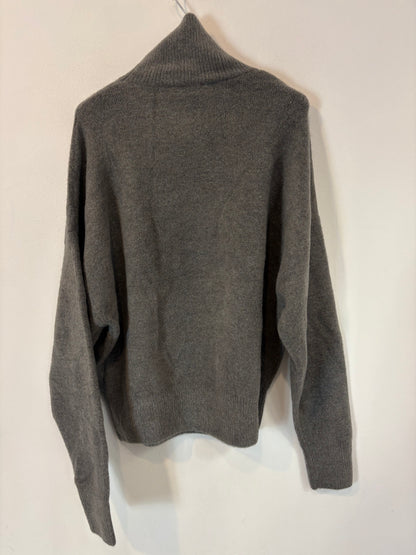 ZARA. Jersey  gris punto suave. T M