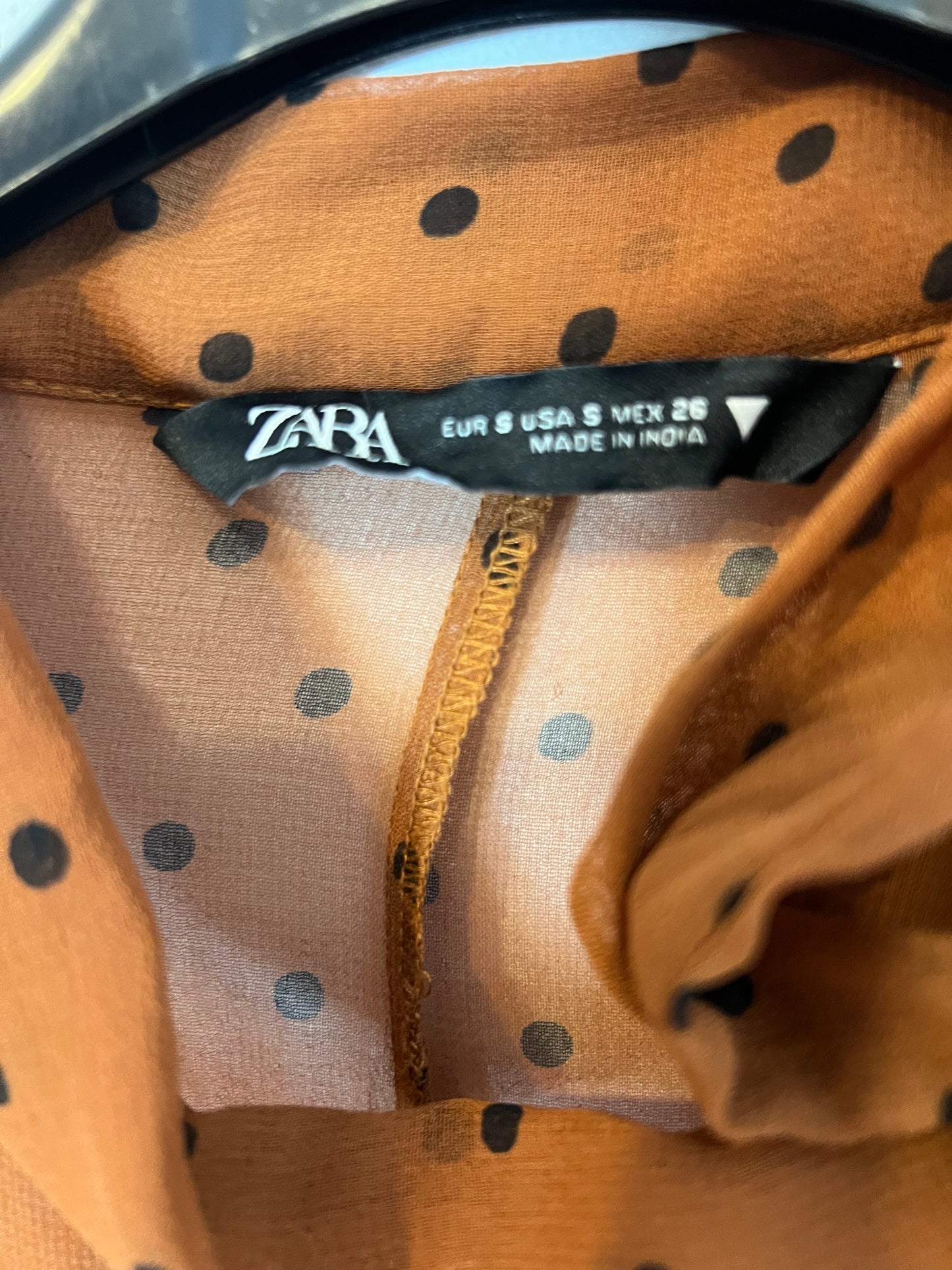 ZARA. Vestido largo marrón lunares. T S