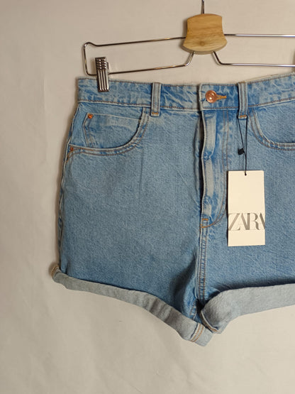 ZARA. "Mon shorts" shorts, size 38 