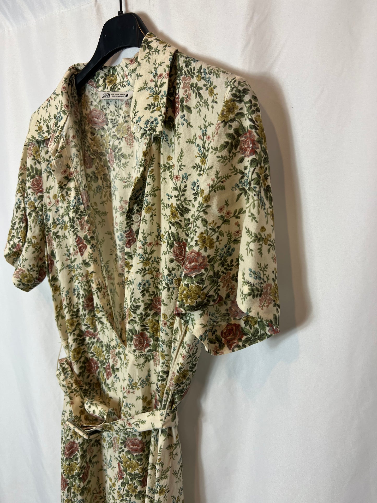 ZARA. Long flowing floral dress. TS