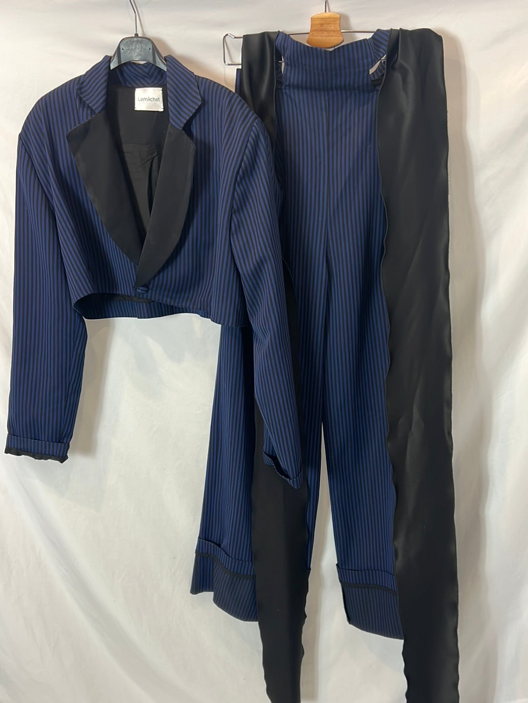 LEMACHET. Total Ts striped look