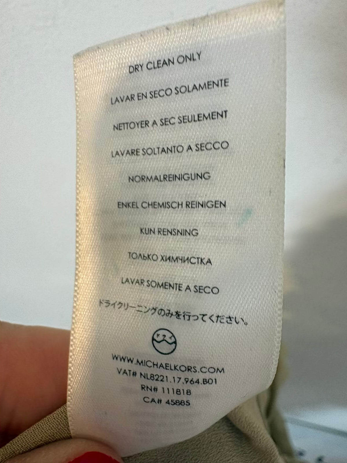MICHAEL KORS. Falda corta seda volantes