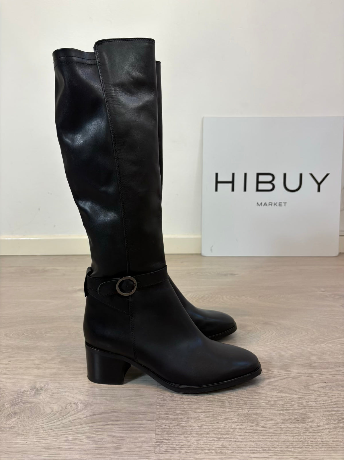 LATOUCHE. Botas altas negras hebilla. T 41
