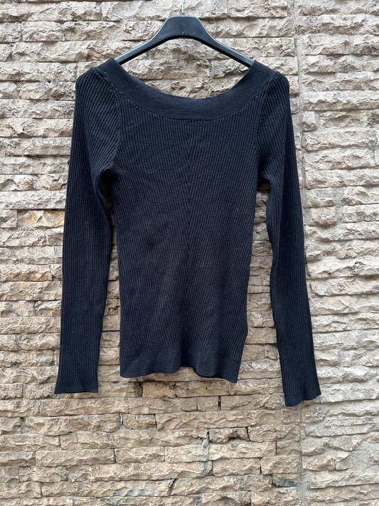 NENETTE. Top negro canalé