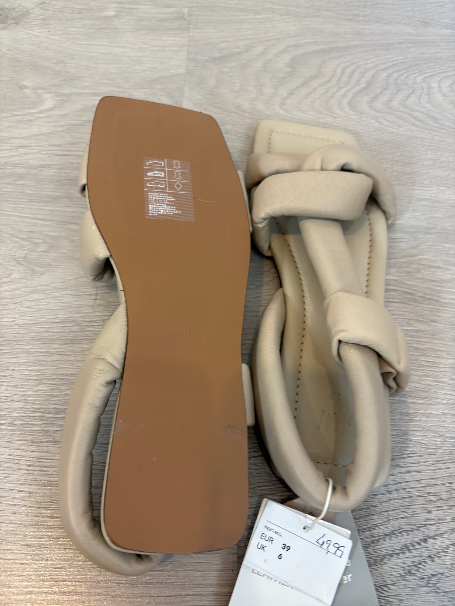 H&M. Sandalia piel cruzadas beige. T 39