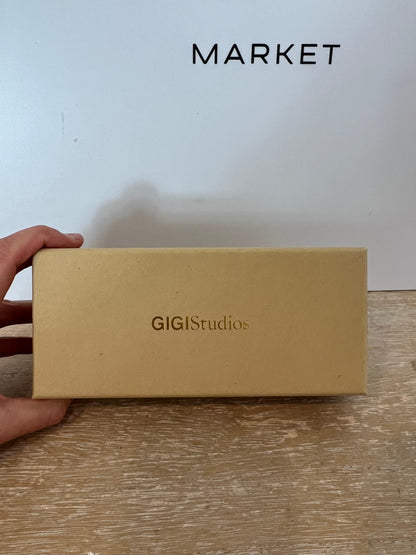 GIGI STUDIOS. Gafas de sol nacar