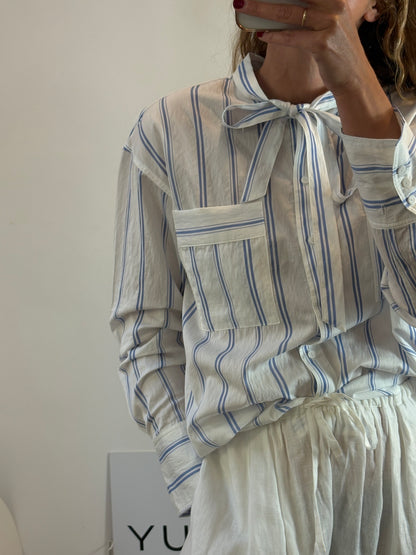 PARFOIS. Blusa blanca rayas lazada