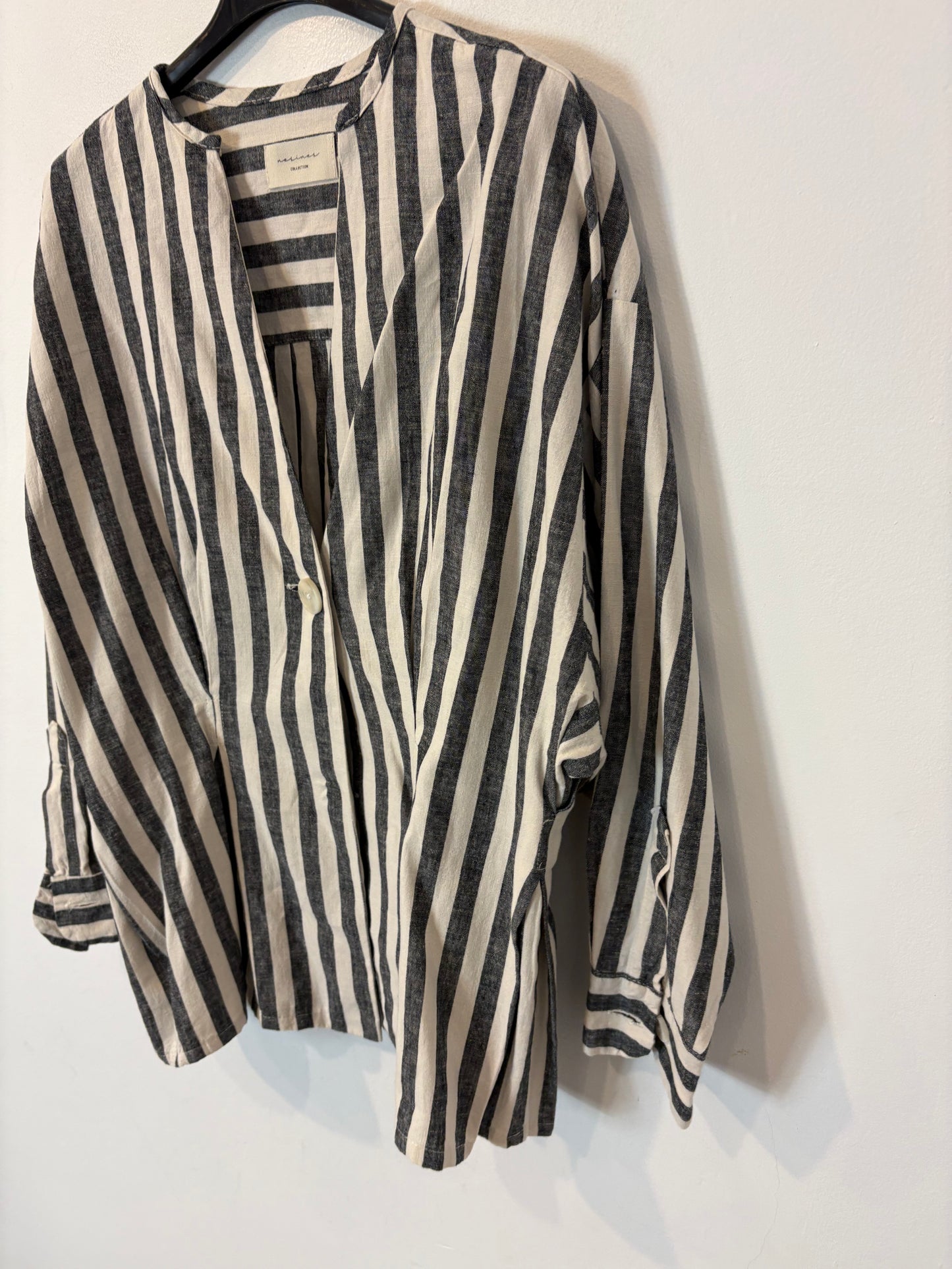 NESINES. Blusa/chaqueta rayas lino y algodón