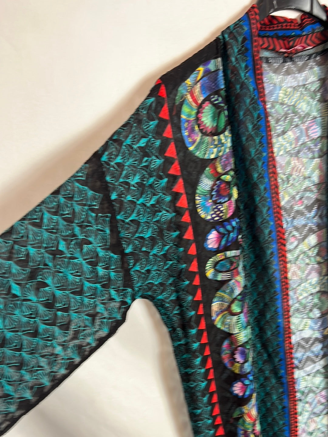 PIN-UP. Kimono largo estampado. T S