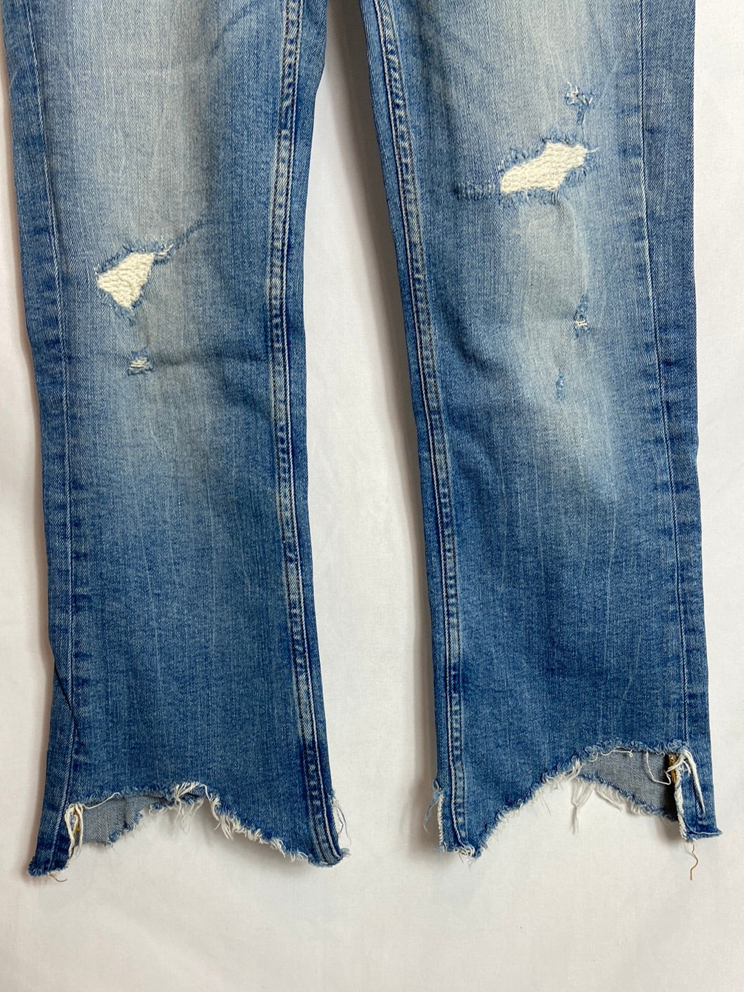 ZARA. Pantalón vaquero recto T.36