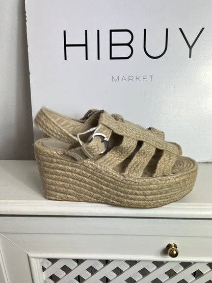 PULL&BEAR . Cuñas tiras esparto. T 39