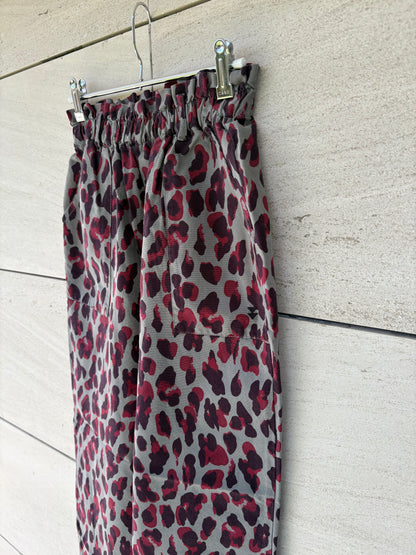 SISTERS DEPARTMENT. Pantalón estampado  bolsillos
