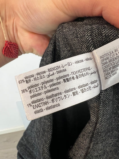 ZARA. Pantalón textura gris jaspeado. T S