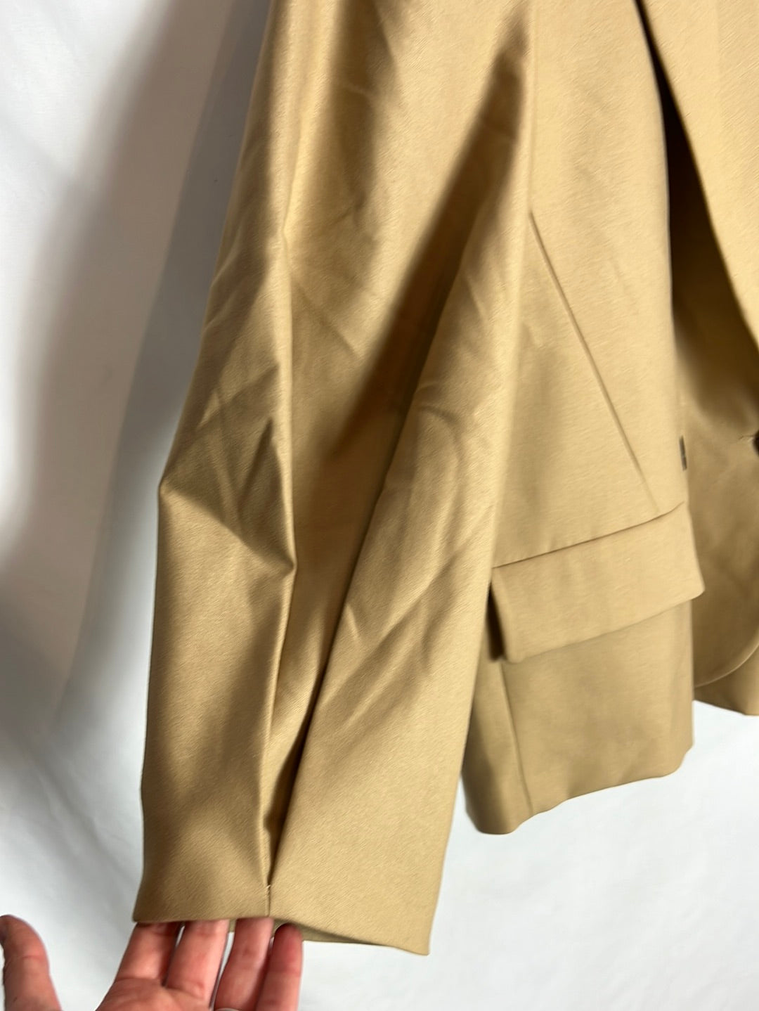 ZARA. Chaqueta  oversized detalle mangas. T M