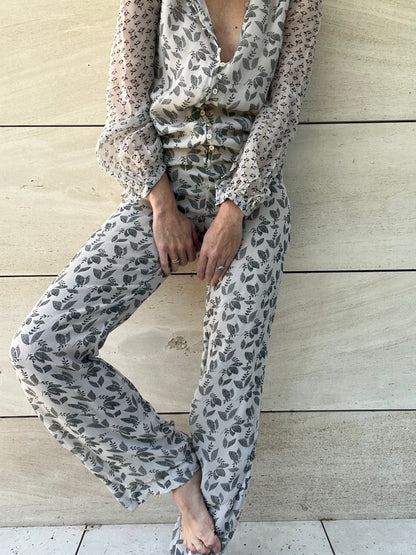 ISABEL MARANT. Mono gris flores T.38