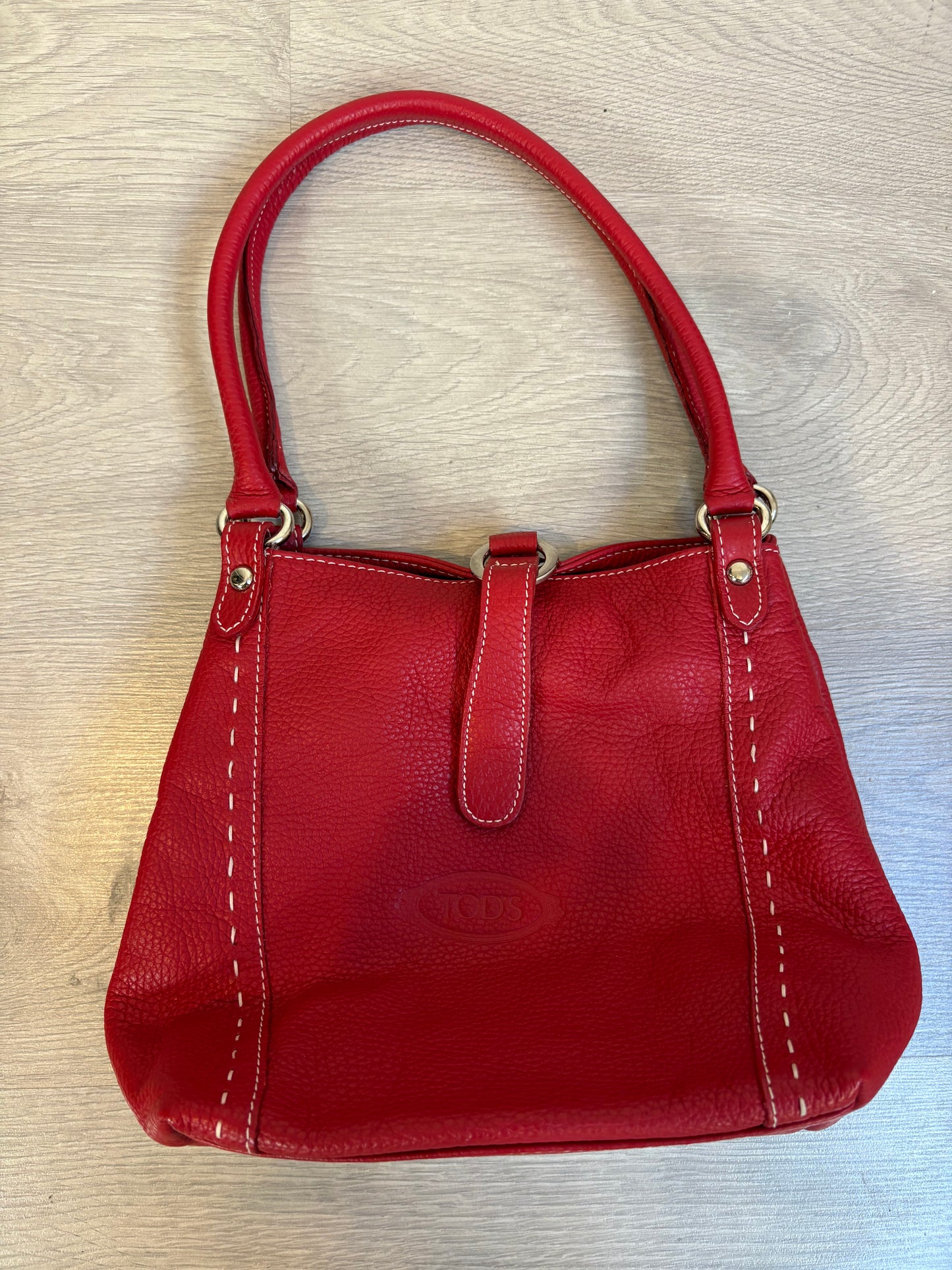 TOD´S. Bolso de hombro rojo piel