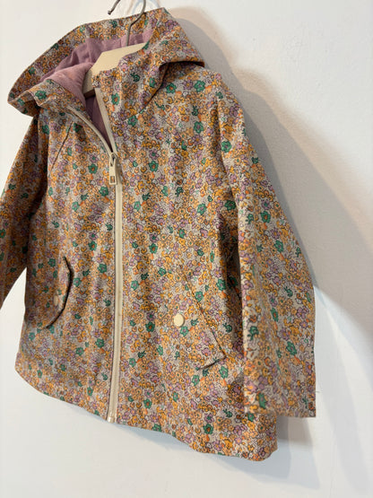 ZARA. Chubasquero flores. T 18-24 meses