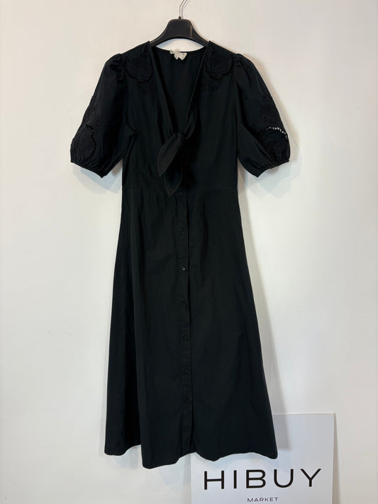 MAISON 123. Vestido largo azul oscuro bordados