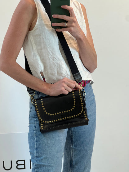 NICOLÍ. Bolso negro tachuelas