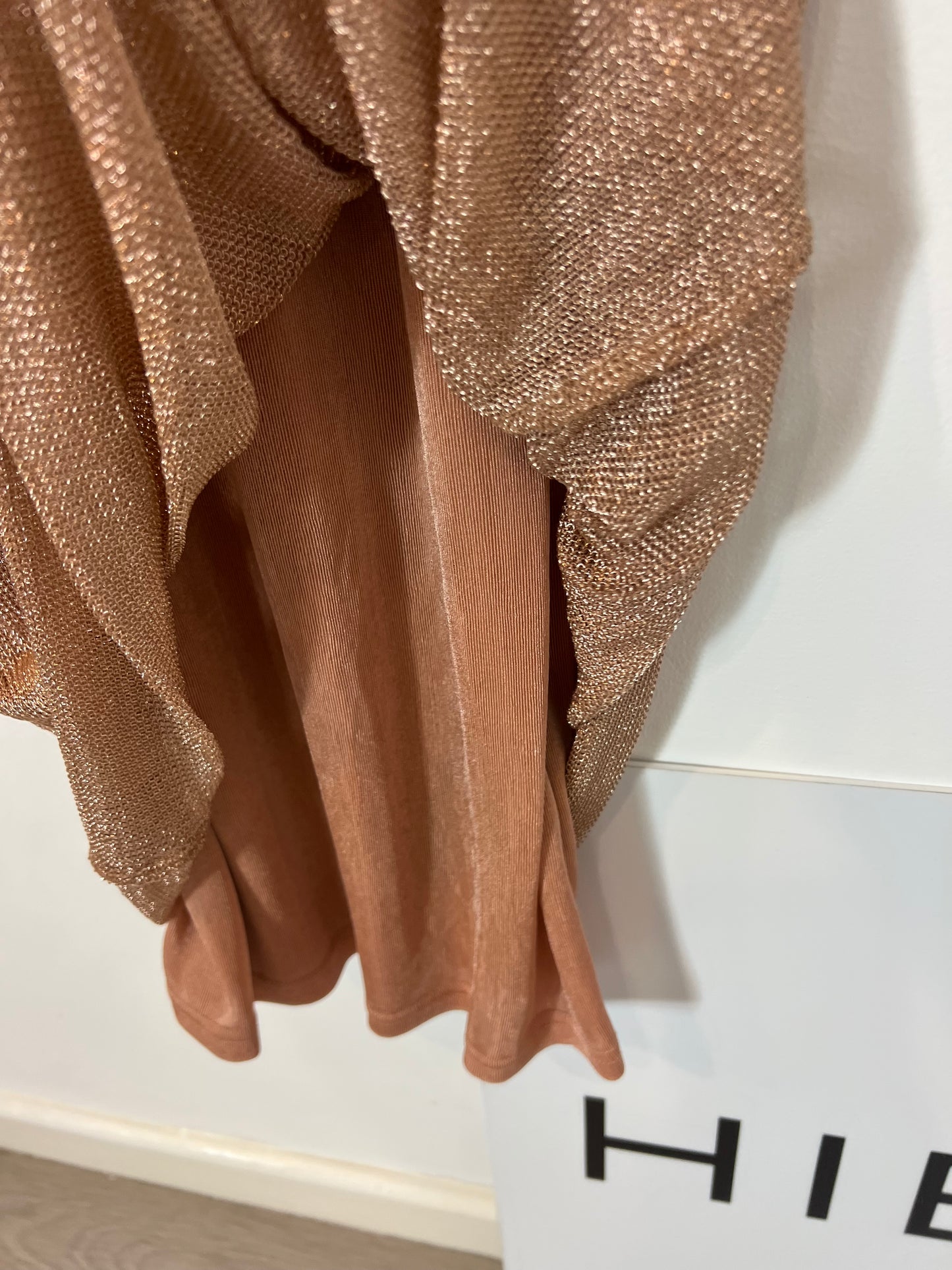 ZARA. Vestido textura brillo. T S