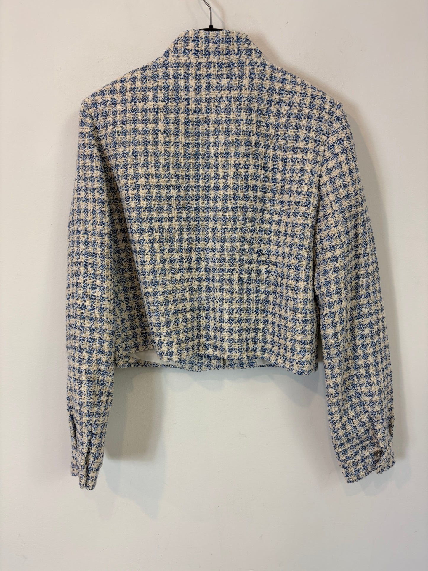 MANGO. Chaqueta tweed azul y blanco. T S