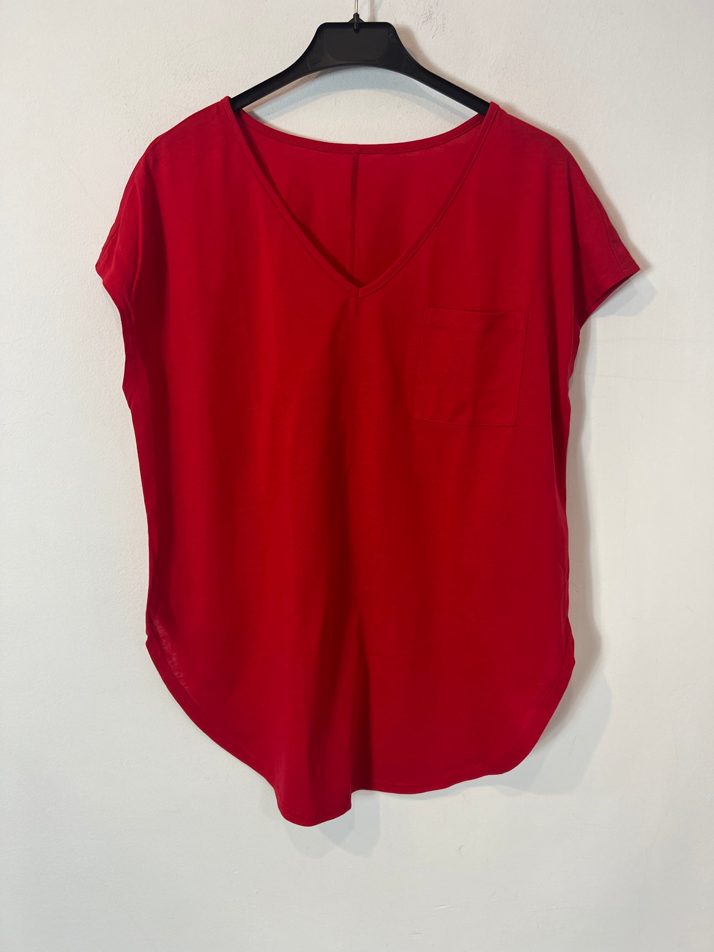 SHEIN. Red pocket t-shirt Tl