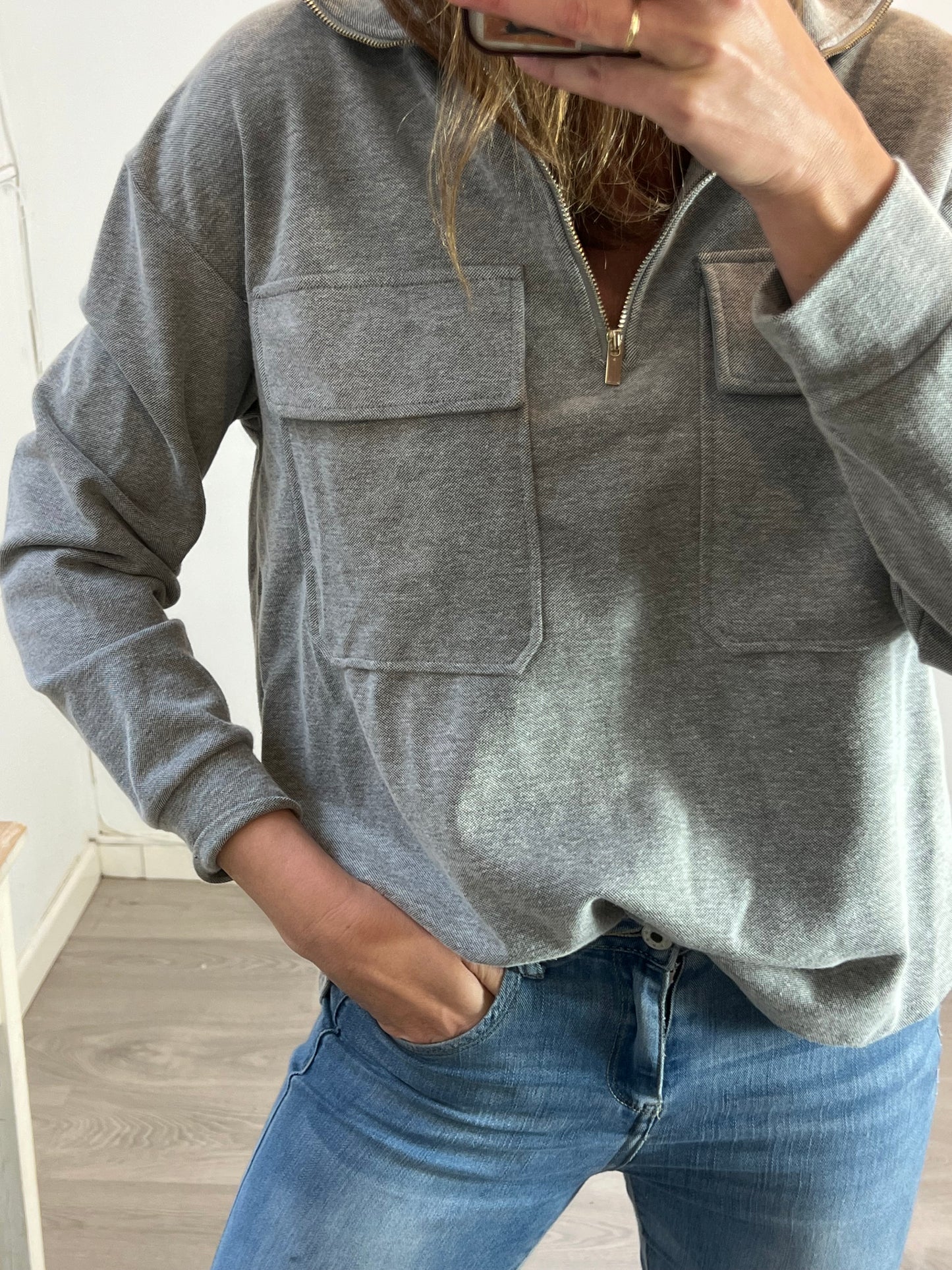 MANGO. Sudadera gris jaspeada. T M