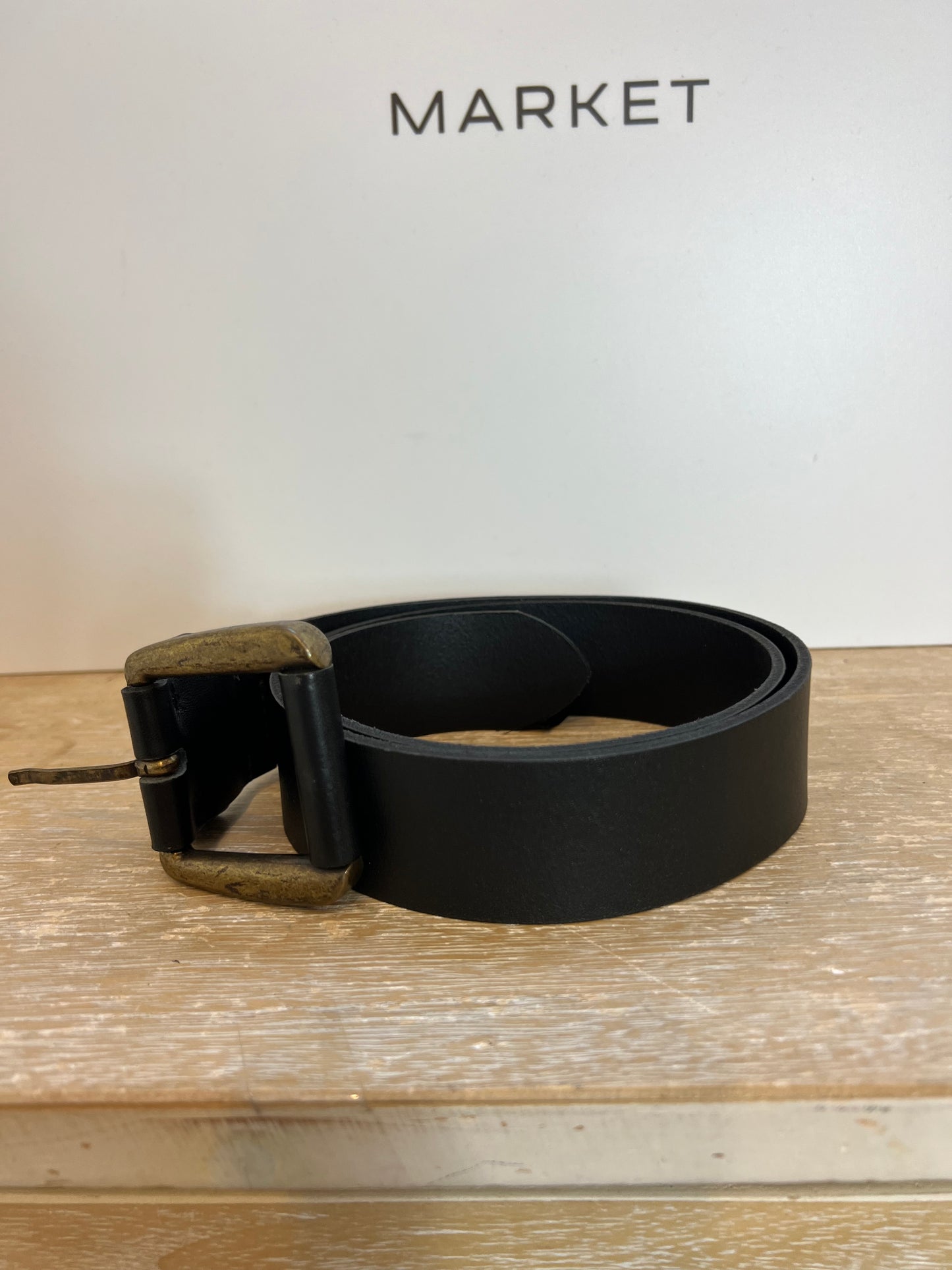 ZARA. Cinturón piel detalle hebilla forrada. T 80