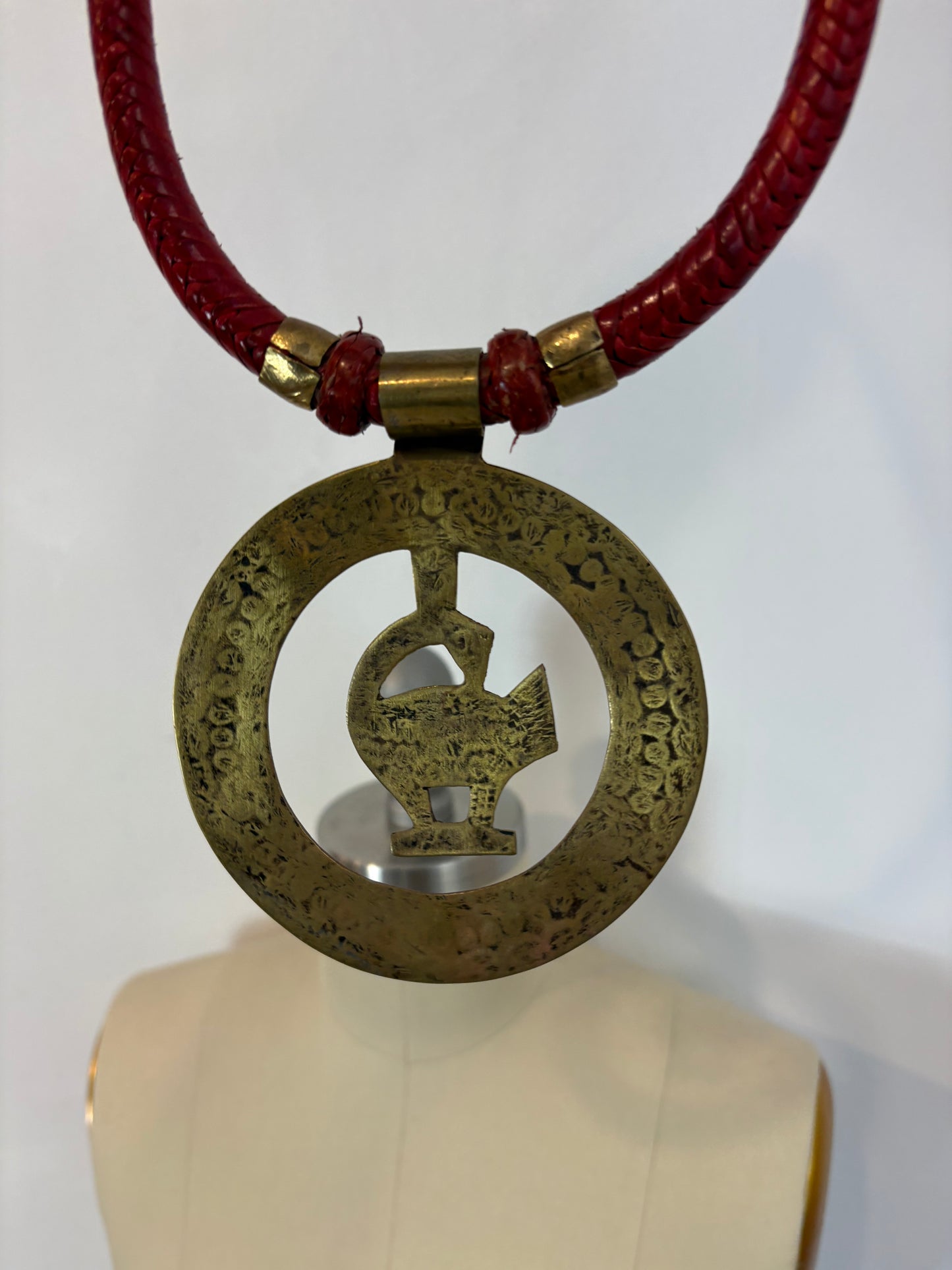 OTRAS. Collar piel colgante maxi