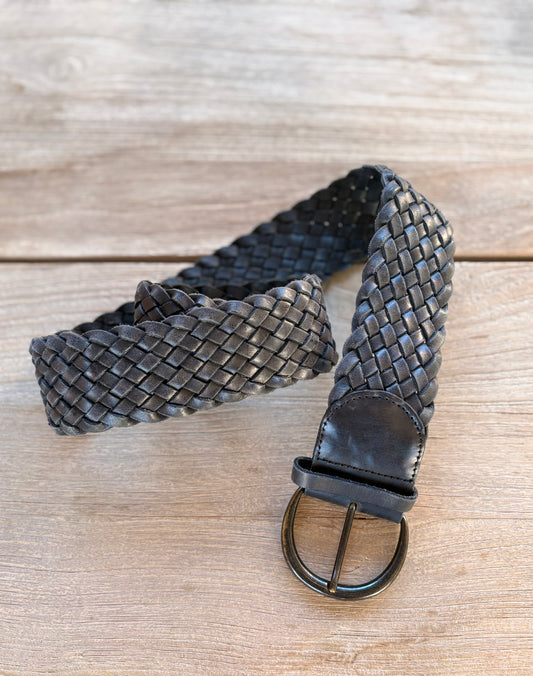 MASSIMO DUTTI. Cinturón negro trenzado