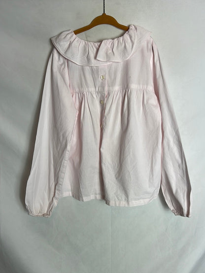 GOCCO. Pink striped blouse with ruffles. Size 8-10 years.