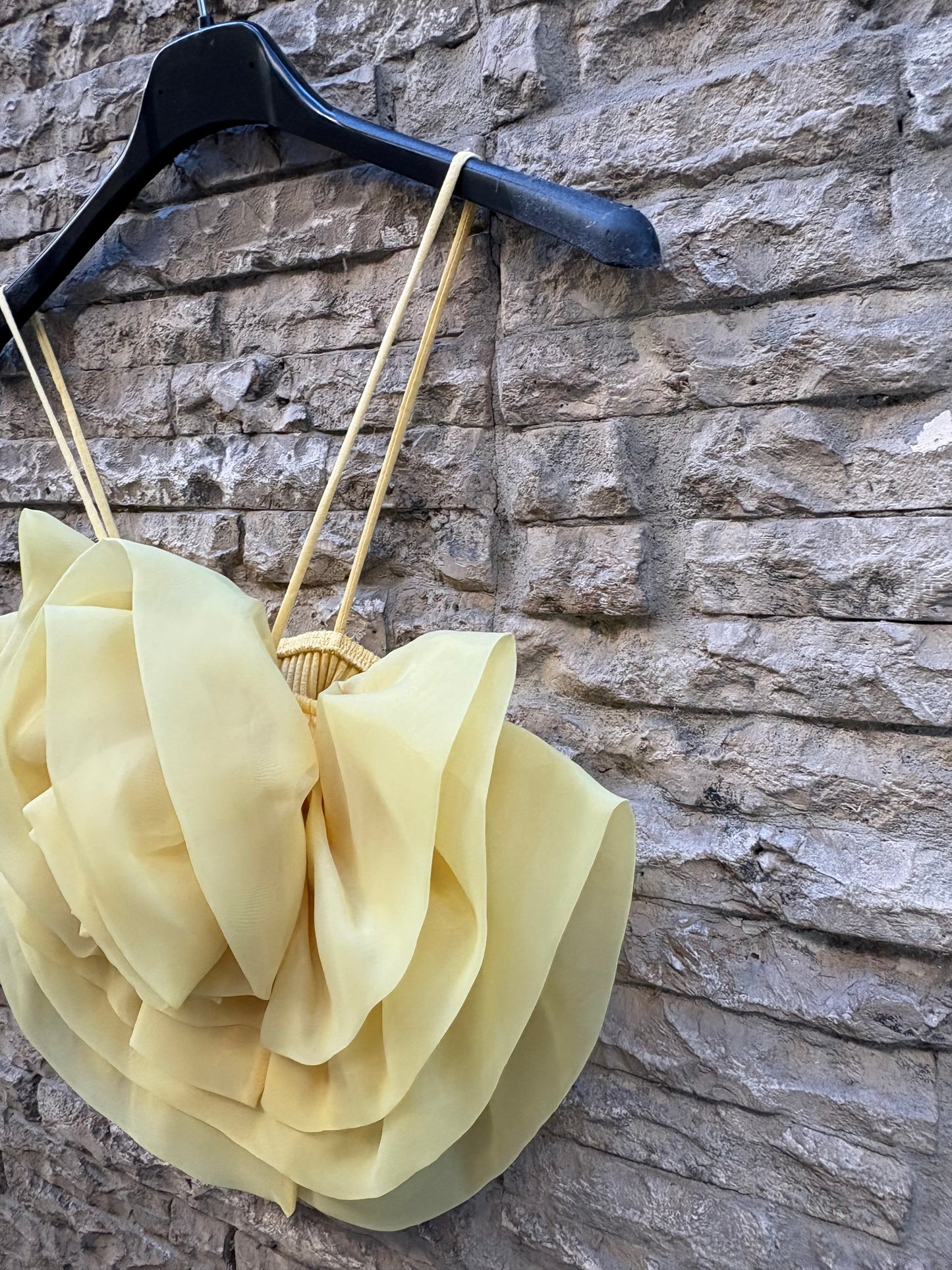 ZARA.  Crop top flor tono pastel. T M