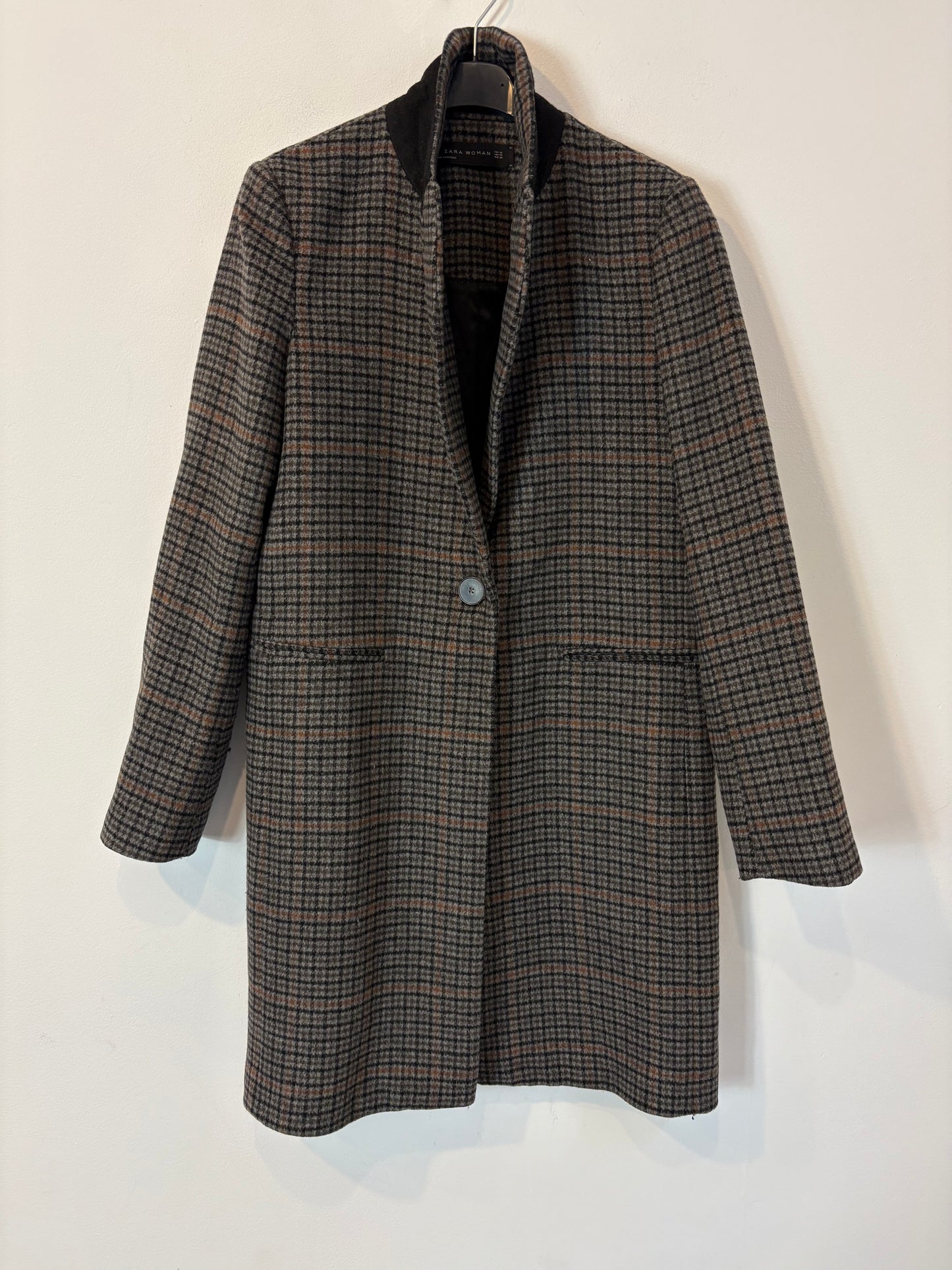 ZARA. Mustard textured back top. TS