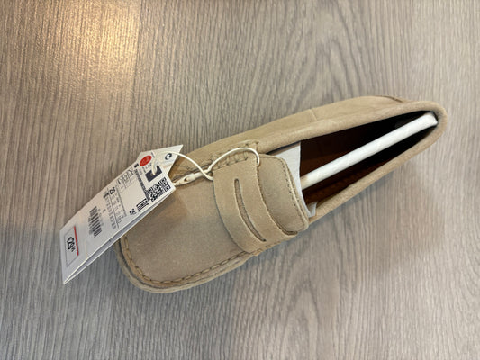 ZARA. Mocasines beige textura. T 29