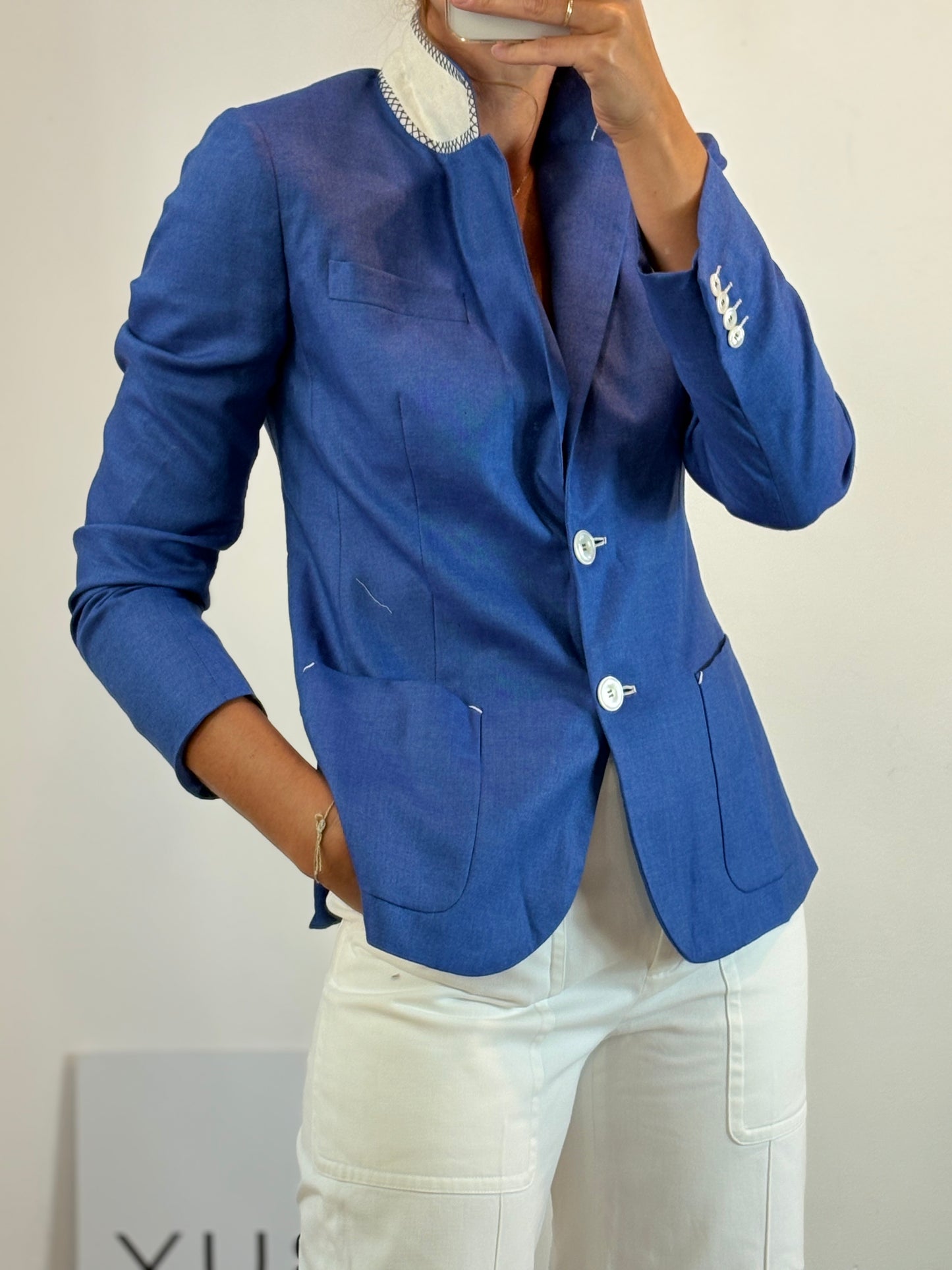 KITON. Blue cashmere and silk blazer. Size 42 (M)