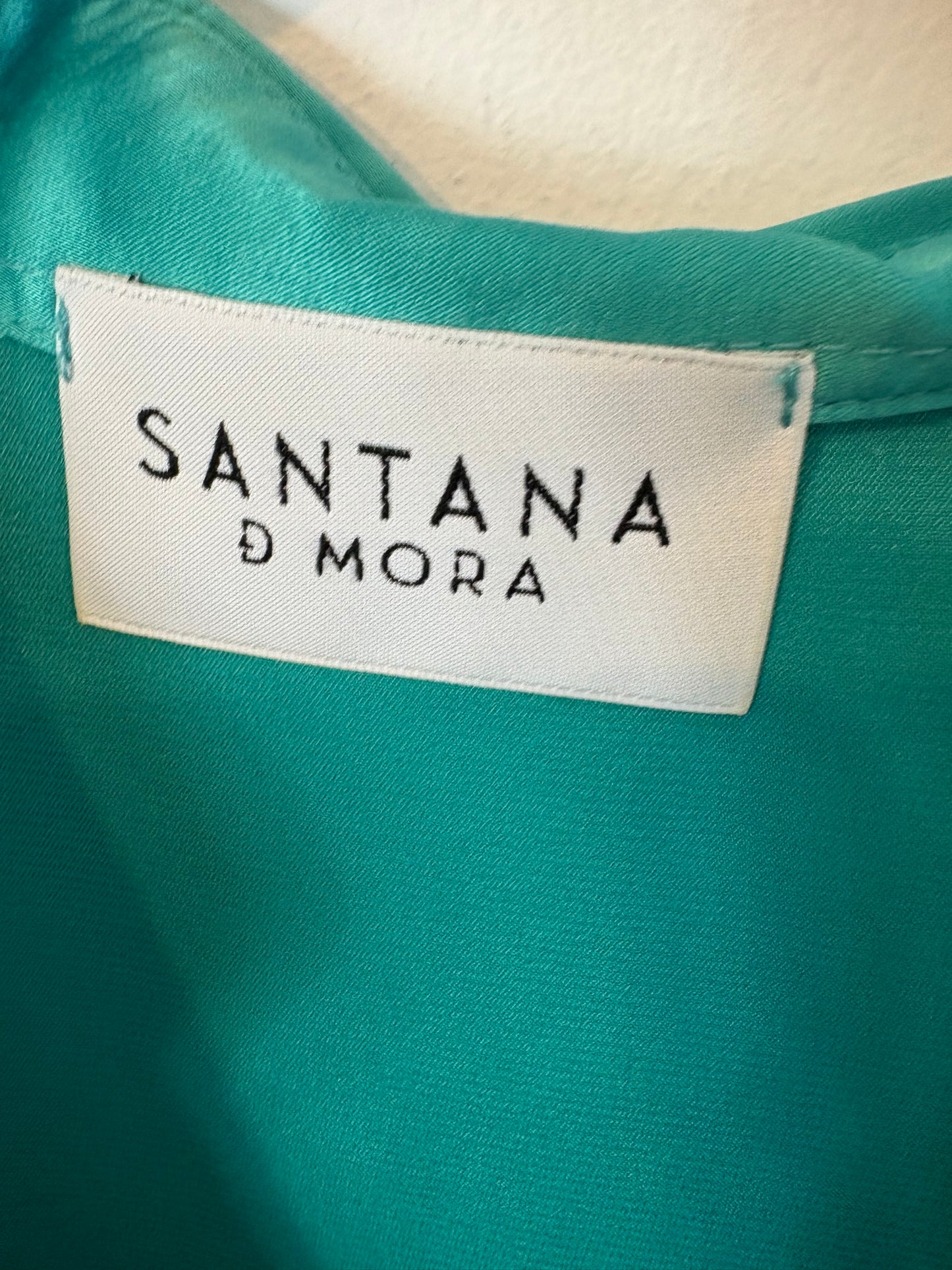 SANTANA DE MORA. Turquoise satin shirt. Size 36