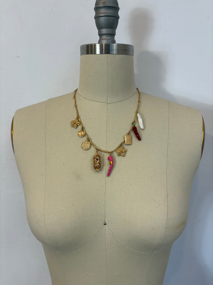 ZARA. Collar dorado colgantes