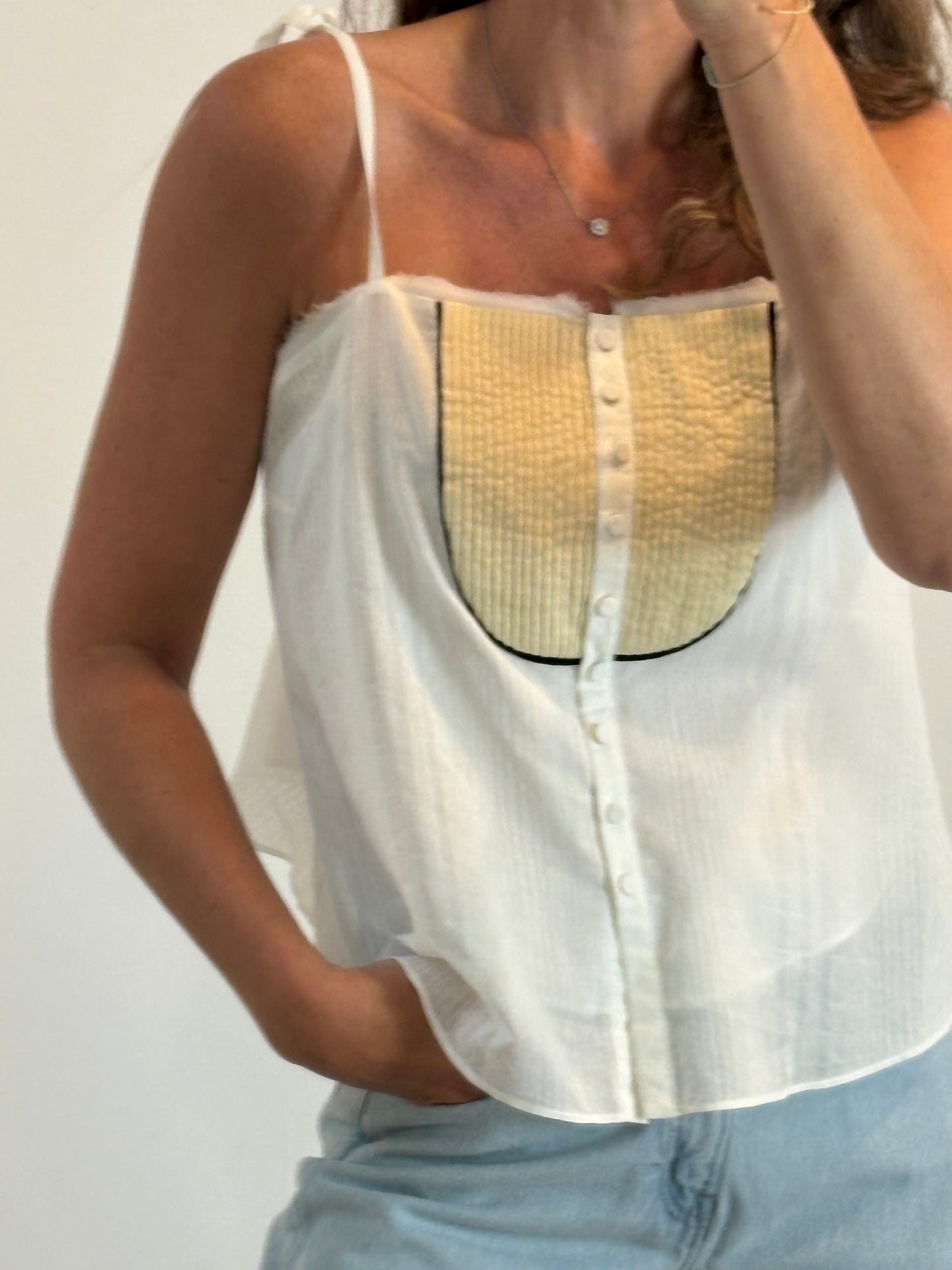 ZARA. Top blanco detalle escote. T XL