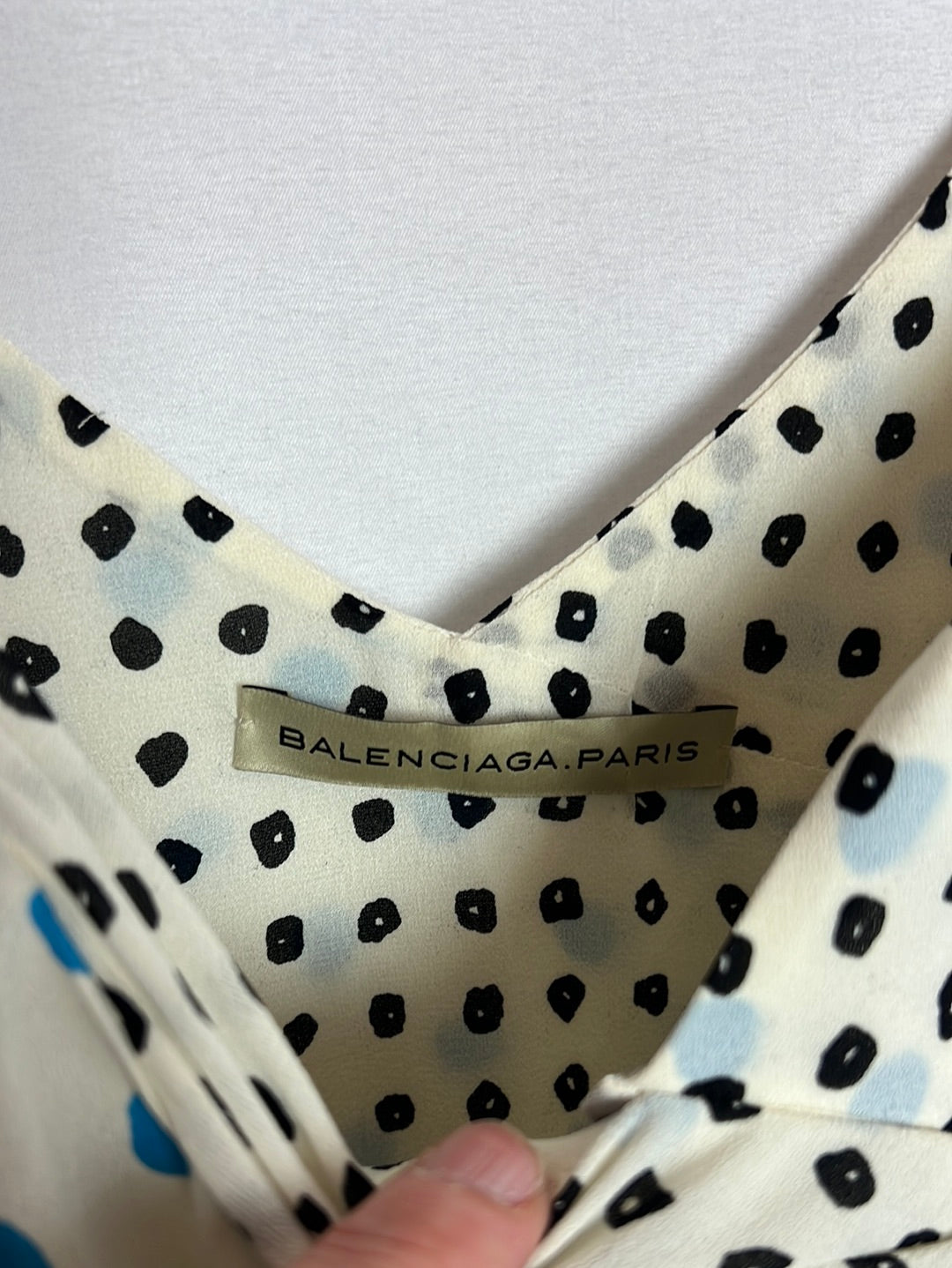 BALENCIAGA. Top seda doble capa asimetrico . T 40